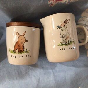 Rae Dunn sugar and creamer set